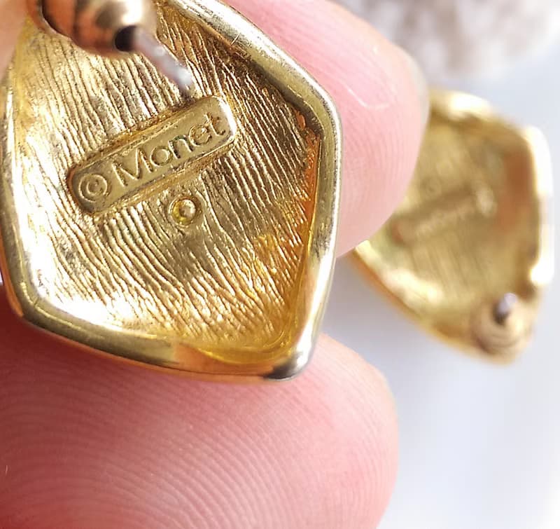 Vintage Jewelry 西洋古董飾品 MONET 知性 黑色調 針式耳環