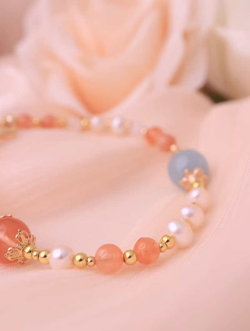 晨曦柔光  海藍寶×紅兔毛×珍珠 14K包金可調式手鍊