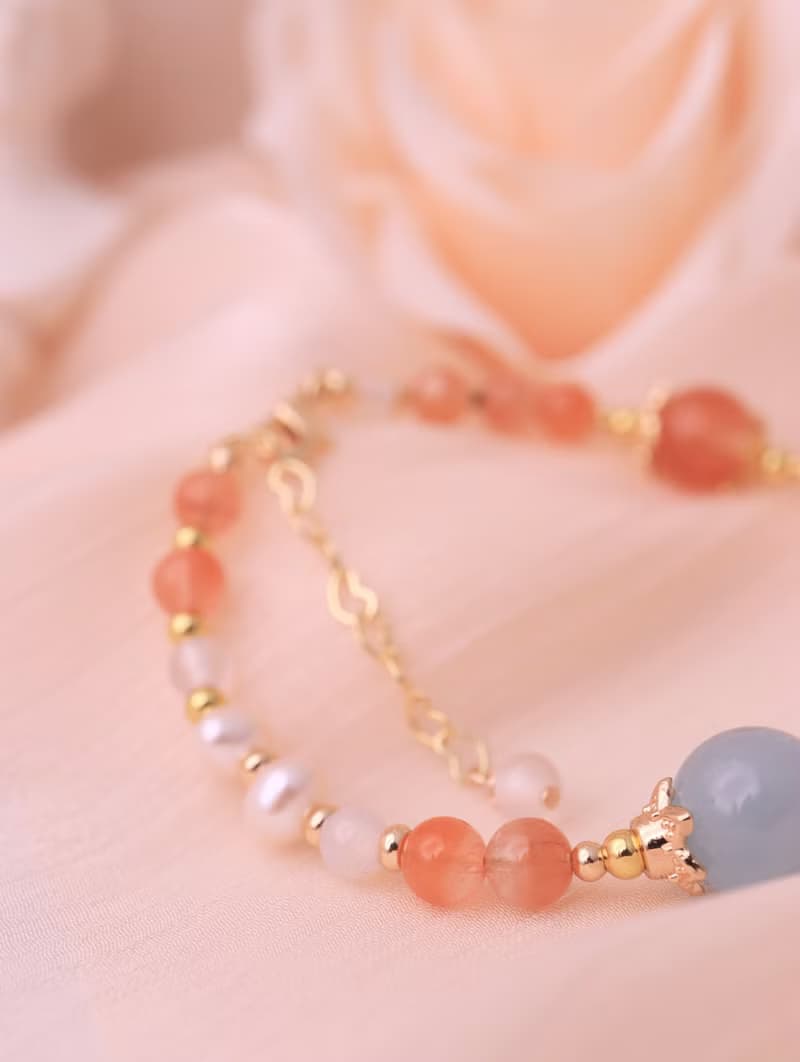 晨曦柔光  海藍寶×紅兔毛×珍珠 14K包金可調式手鍊