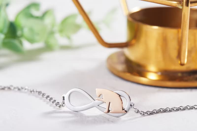 洗臉的貓手鍊 - 永恆與貓系列-抗敏醫療鋼