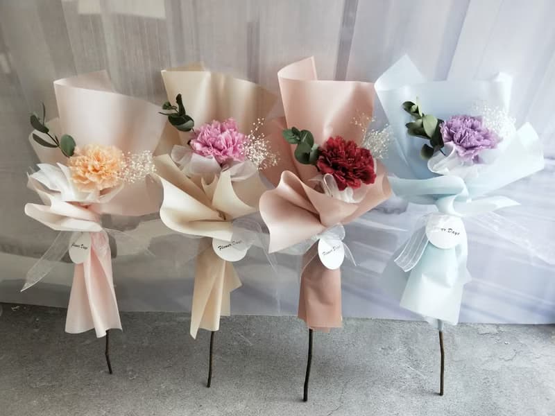 韓式花束-單朵康乃馨花束 永生畢業花束情人節畢業 老師禮物