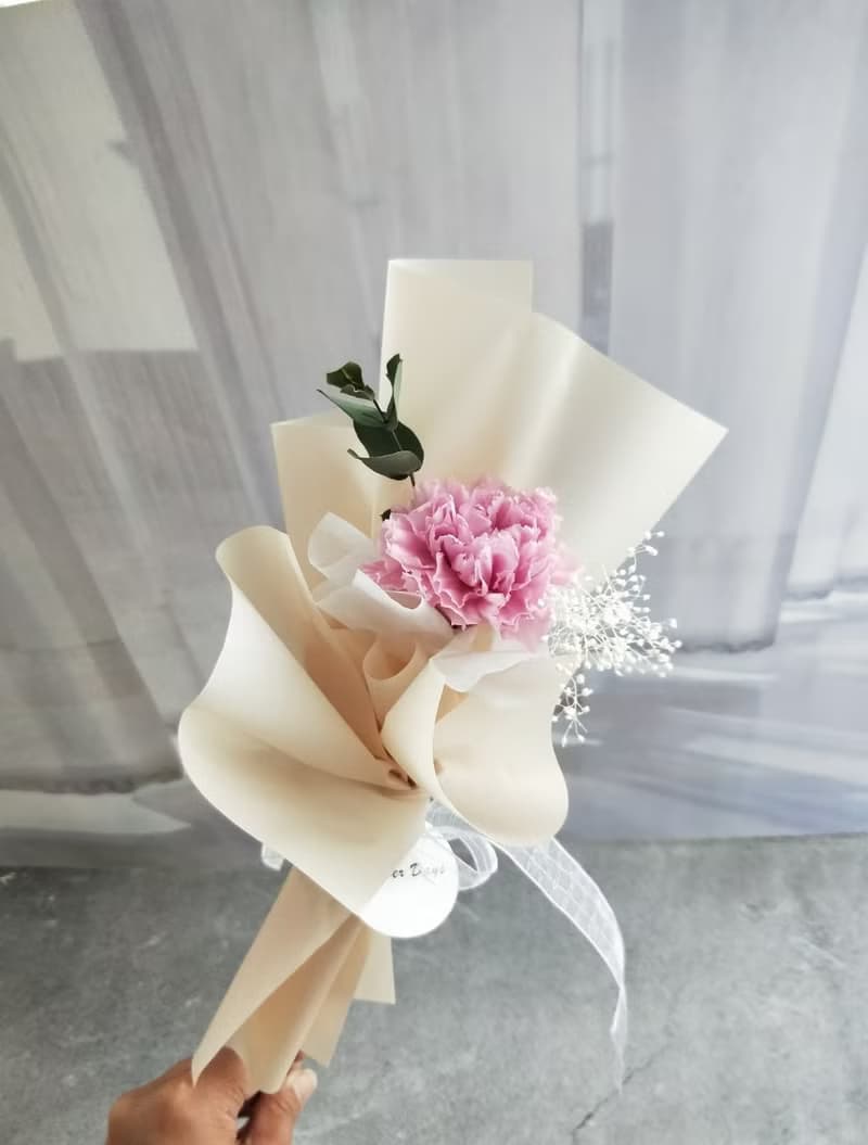 韓式花束-單朵康乃馨花束 永生畢業花束情人節畢業 老師禮物