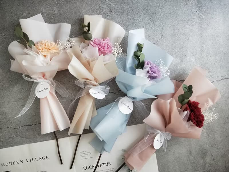 韓式花束-單朵康乃馨花束 永生畢業花束情人節畢業 老師禮物