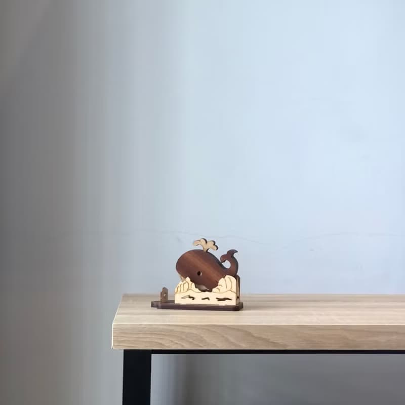 【手作DIY】鯨魚 章魚 鯊魚 木製手機架 辦公室用品 實用 送禮