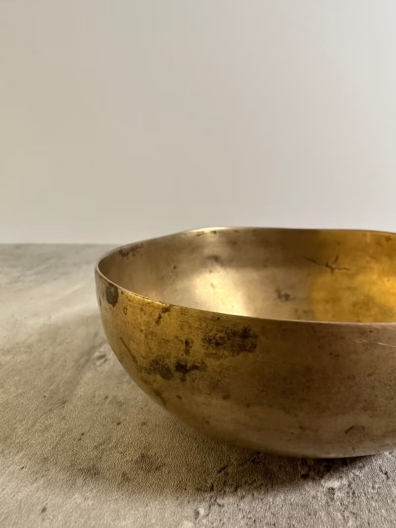 古董Jambati小缽輕盈 聲音低沉悠長 放鬆減壓 靜心 Singing bowl