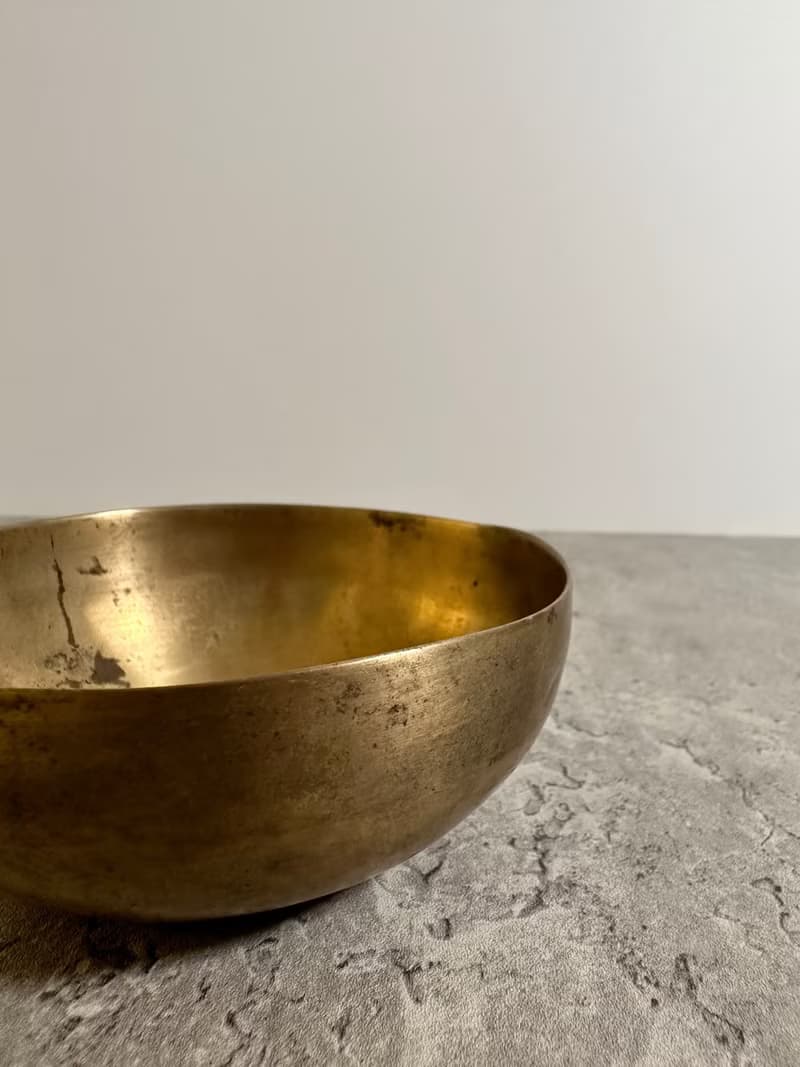 古董Jambati小缽輕盈 聲音低沉悠長 放鬆減壓 靜心 Singing bowl