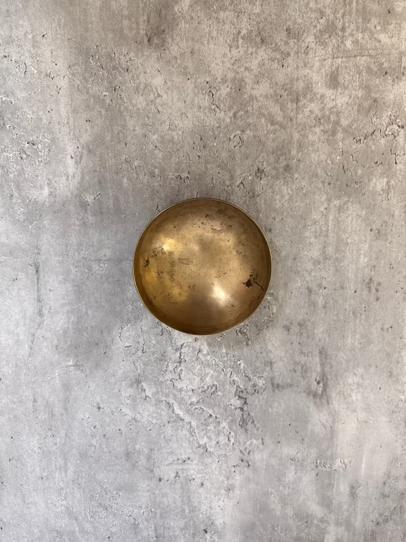 古董Jambati小缽輕盈 聲音低沉悠長 放鬆減壓 靜心 Singing bowl