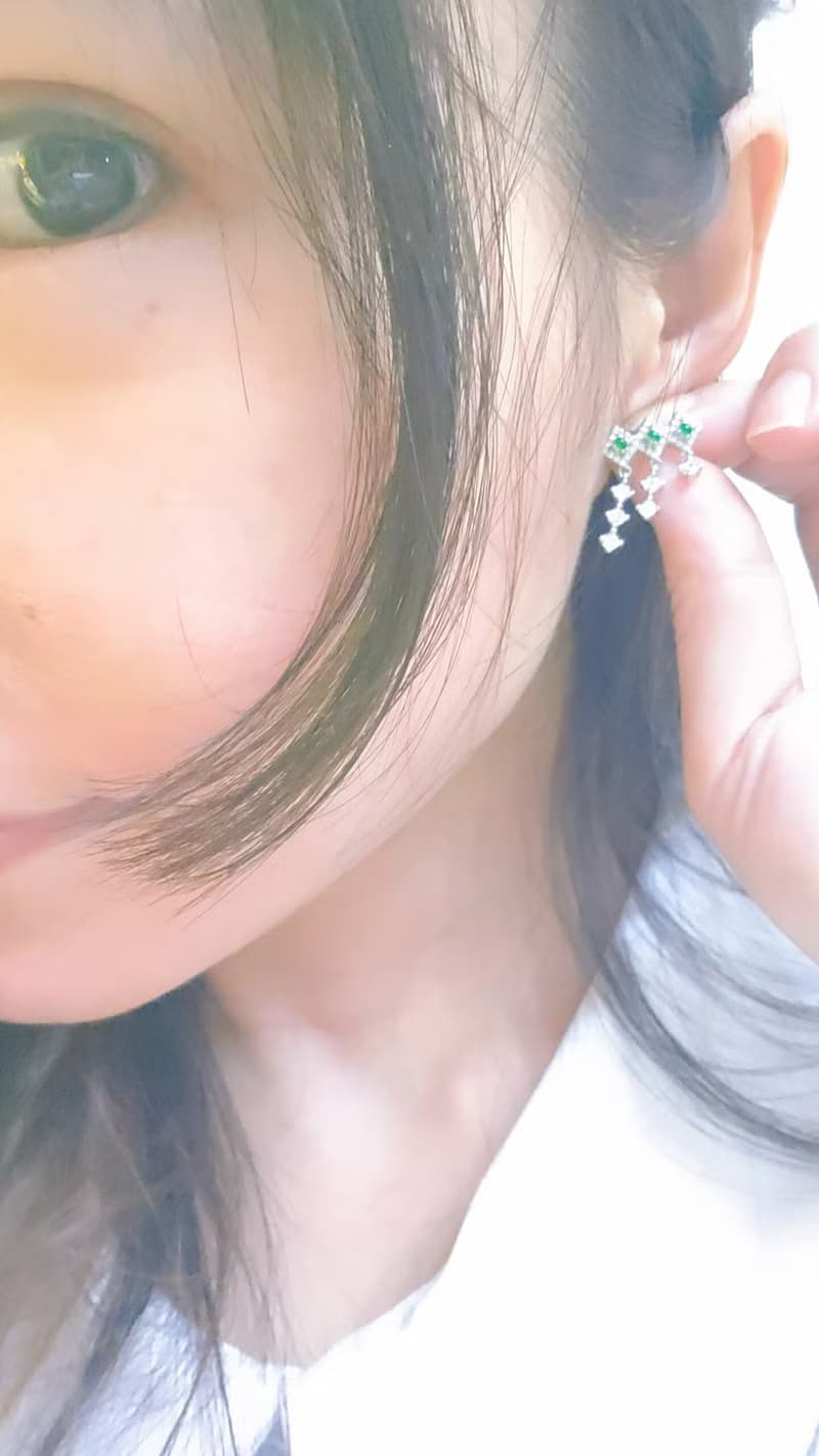|財富女神|A貨翡翠冰玻綠多顆蛋面2.5mm純銀鍍18k流蘇款耳環