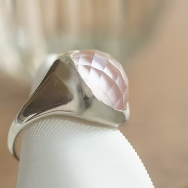 水晶と白蝶貝のいろどりリング