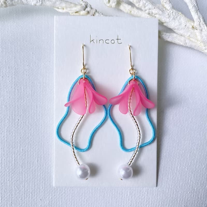 ボタニカル ピアス・イヤリング 【ブルー×ピンク】