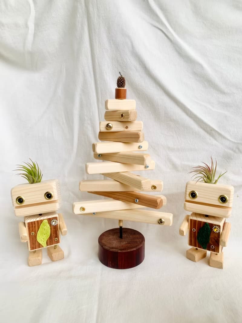 原創設計【永生樹】贈LED燈 居家擺飾 掛飾架 可前後左右調整