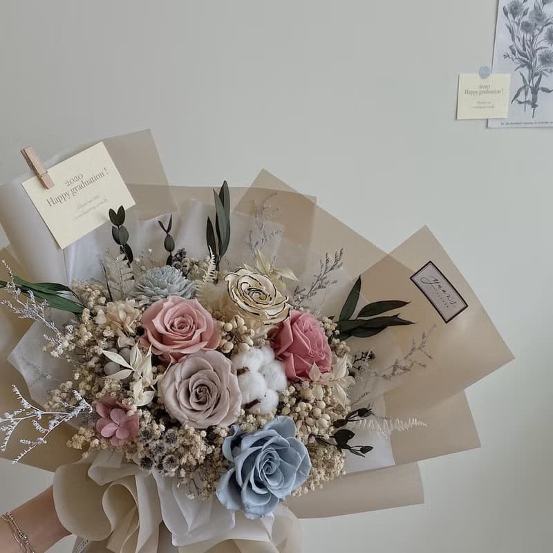 胭脂紅粉大花束 浪漫燈串 情人節 永生花畢業花束 生日禮物 擴香