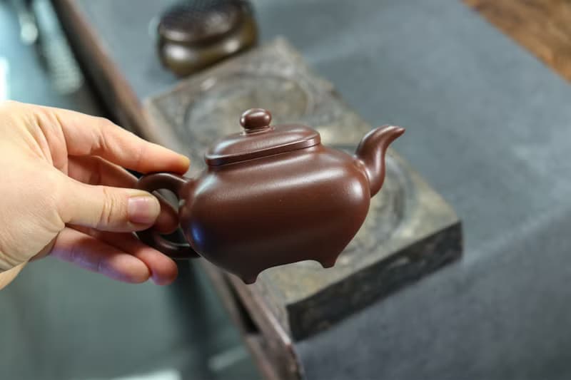 送禮紫砂壺茶壺传炉 老紫泥  老紫泥 220ml 10孔 刘素素作品  选