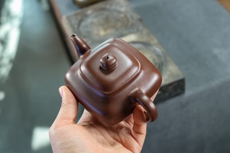 送禮紫砂壺茶壺传炉 老紫泥  老紫泥 220ml 10孔 刘素素作品  选