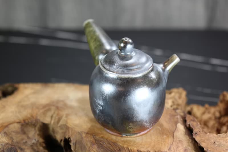 【送禮好物】220ml 柴燒落灰 側把茶壺 鶯歌名家葉敏祥手作