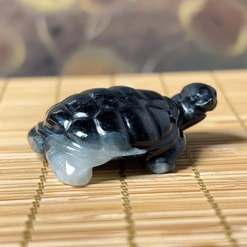【吉祥‧長壽】飄花翡翠烏龜 | 天然緬甸A貨翡翠 | 送禮