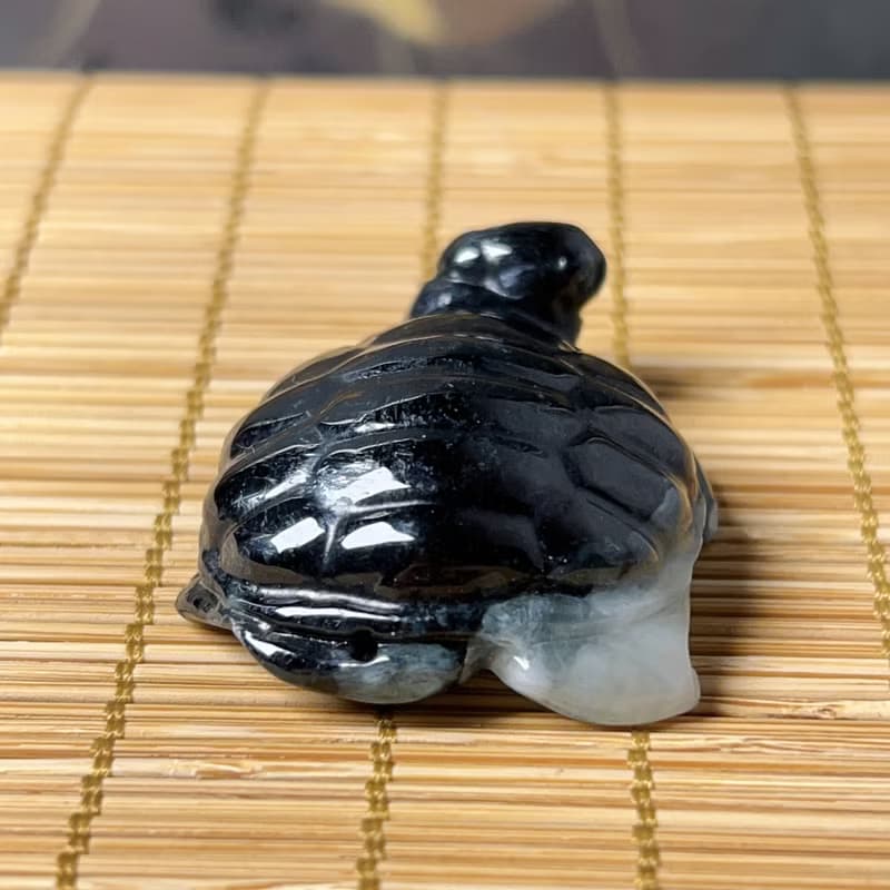 【吉祥‧長壽】飄花翡翠烏龜 | 天然緬甸A貨翡翠 | 送禮