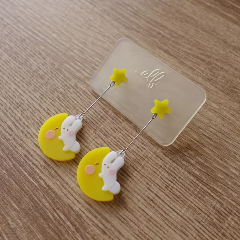 友善環境飾品 │月亮彎彎 │ 環保樹脂 / 綠料認證 / 療癒系