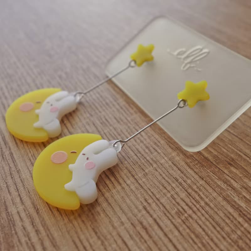 友善環境飾品 │月亮彎彎 │ 環保樹脂 / 綠料認證 / 療癒系