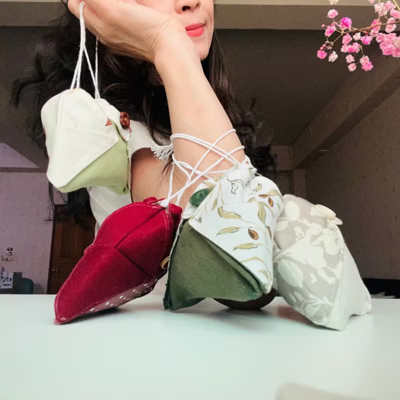 原創手作拼接布鈕扣束口袋