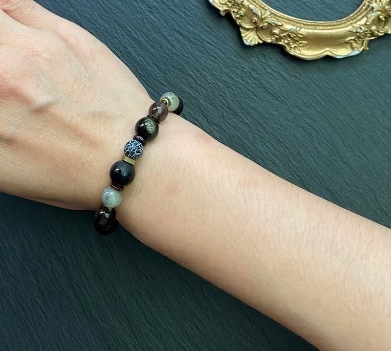 農曆七月避邪保平安-金曜石x黑曜石x風化瑪瑙x六字箴言x白閃光石