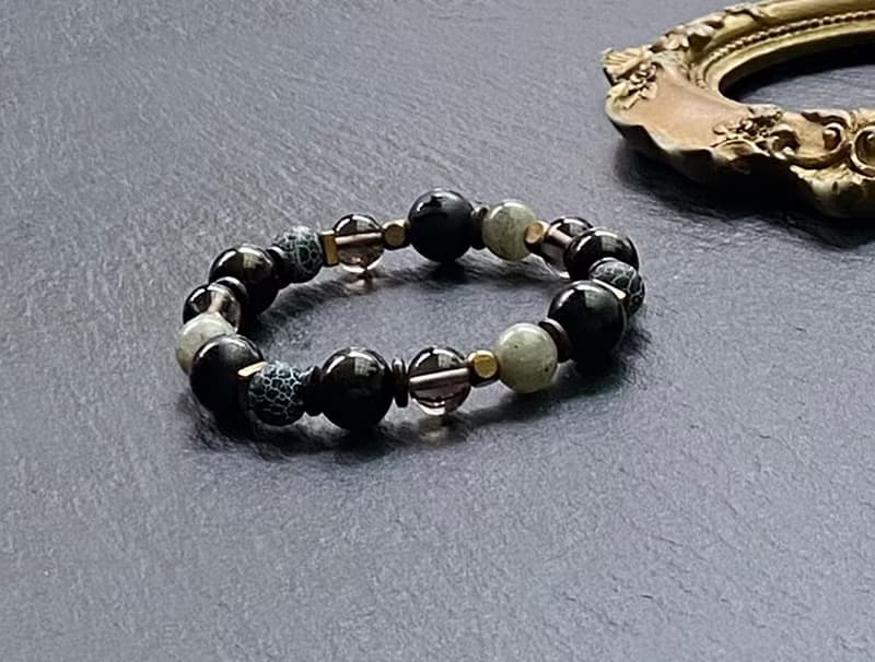 農曆七月避邪保平安-金曜石x黑曜石x風化瑪瑙x六字箴言x白閃光石