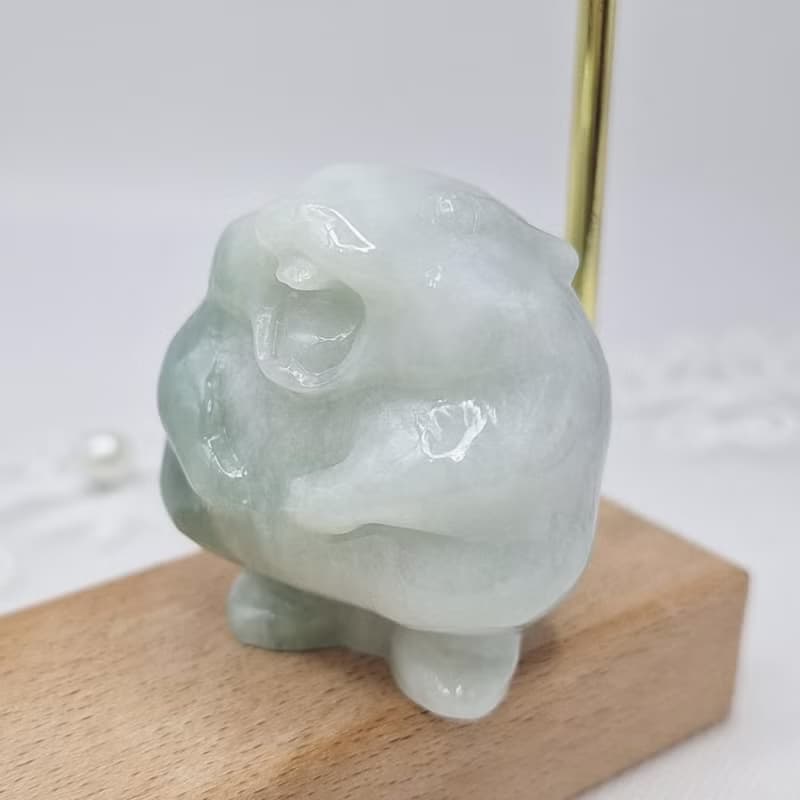 溫潤綠底飄花土撥鼠擺件 | 天然緬甸玉A貨翡翠