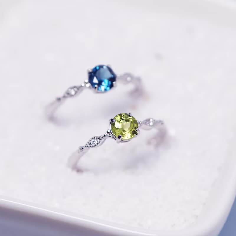 高品質-藍托帕石-橄欖石5mm戒指-可調式-8月11月誕生石