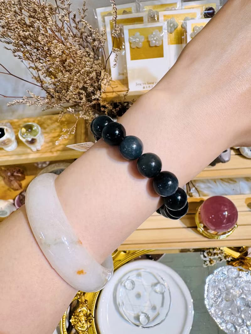 英倫風深灰藍兔毛水晶手珠11.5mm37.48g消除緊張增強說服力增加自