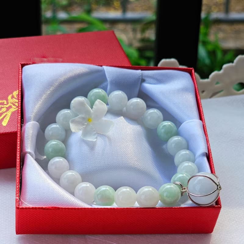 Burmese jade bead bracelet, decorated with white jade pendant, covered with real 925 Silver, natural jade Type A 9.6 mm.