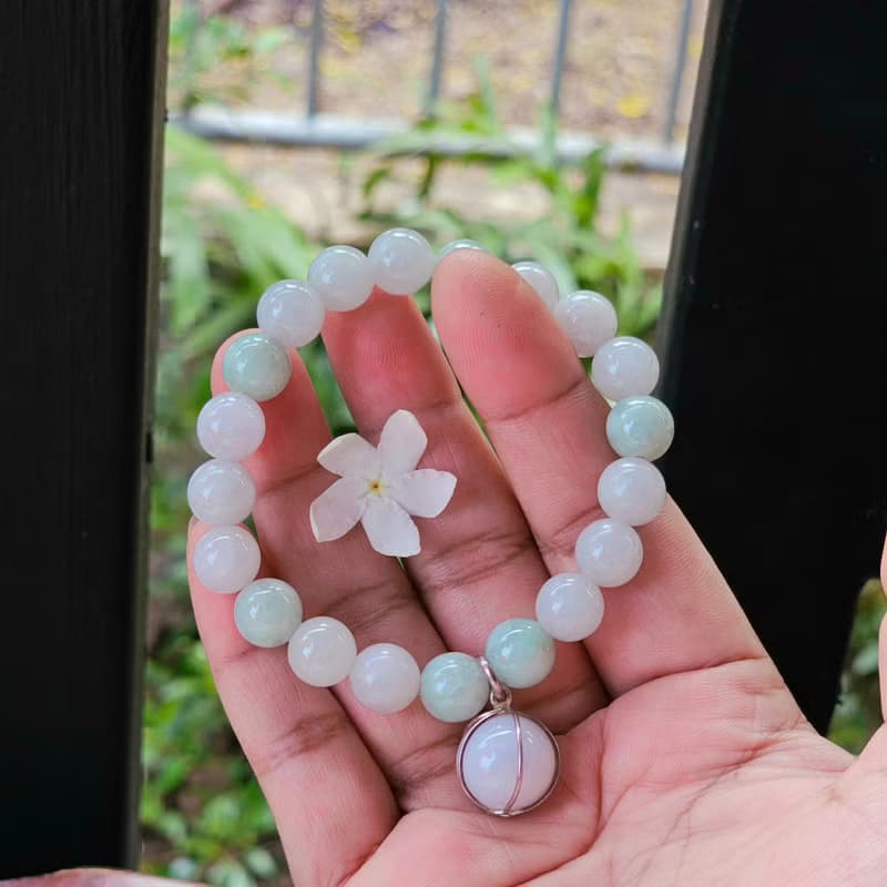 Burmese jade bead bracelet, decorated with white jade pendant, covered with real 925 Silver, natural jade Type A 9.6 mm.