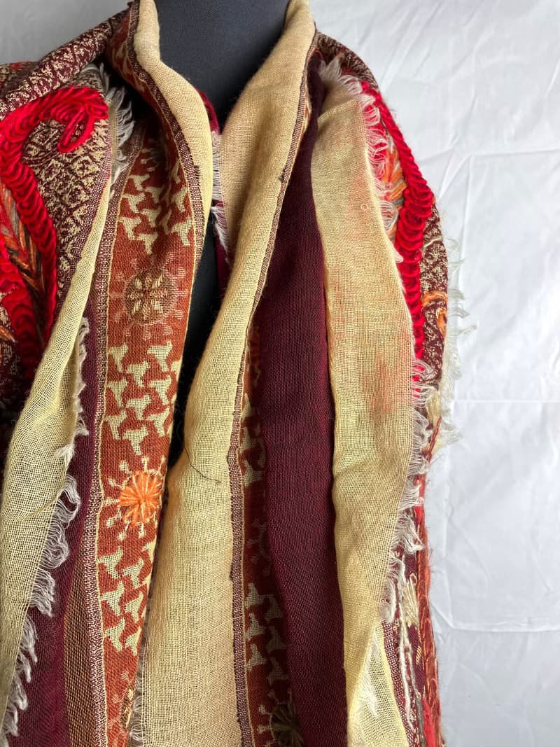 【母親節精選】喀什米爾 厚織水煮羊毛 手工刺繡圍巾 - 棗紅