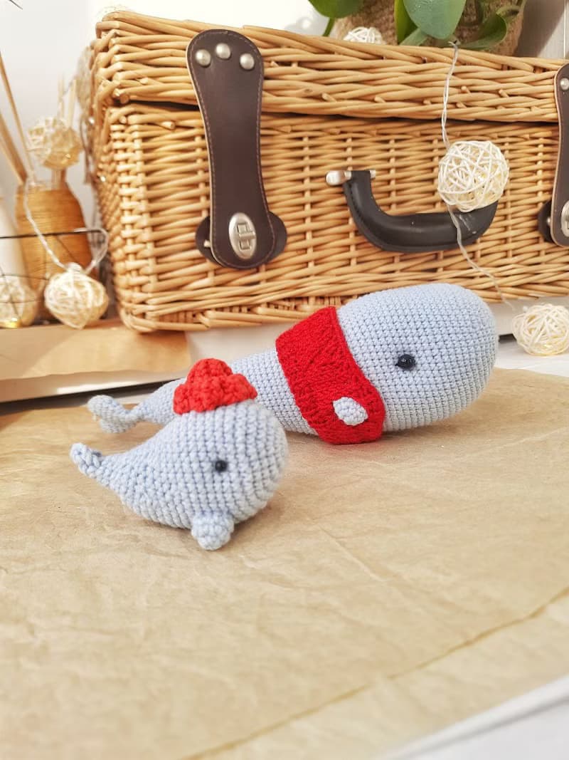 Paired toy blue whale in a hat. Plush toy whale and keychain. Gift for a couple