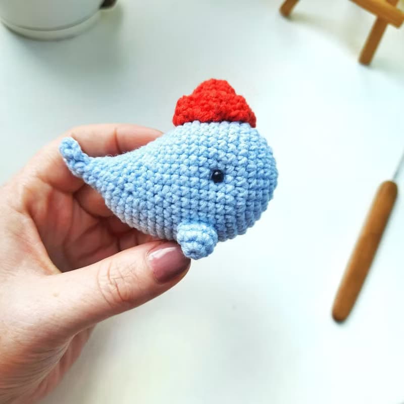 Paired toy blue whale in a hat. Plush toy whale and keychain. Gift for a couple