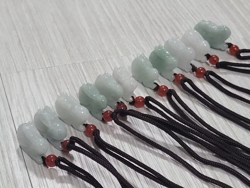 【親翠】天然翡翠 基本版半立體各色冰兔兔項鍊 | 生肖兔年禮物