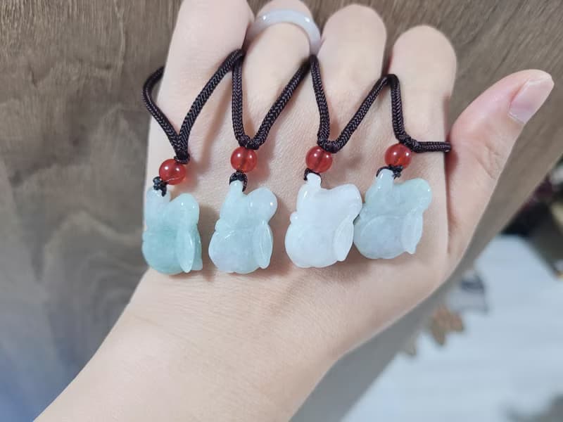 【親翠】天然翡翠 基本版半立體各色冰兔兔項鍊 | 生肖兔年禮物