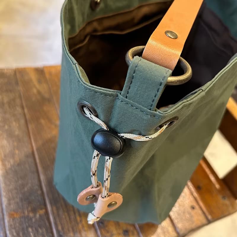 BALON　オリーブ　KONBU　撥水加工ナイロン素材セミショルダーバッグ　受注製作