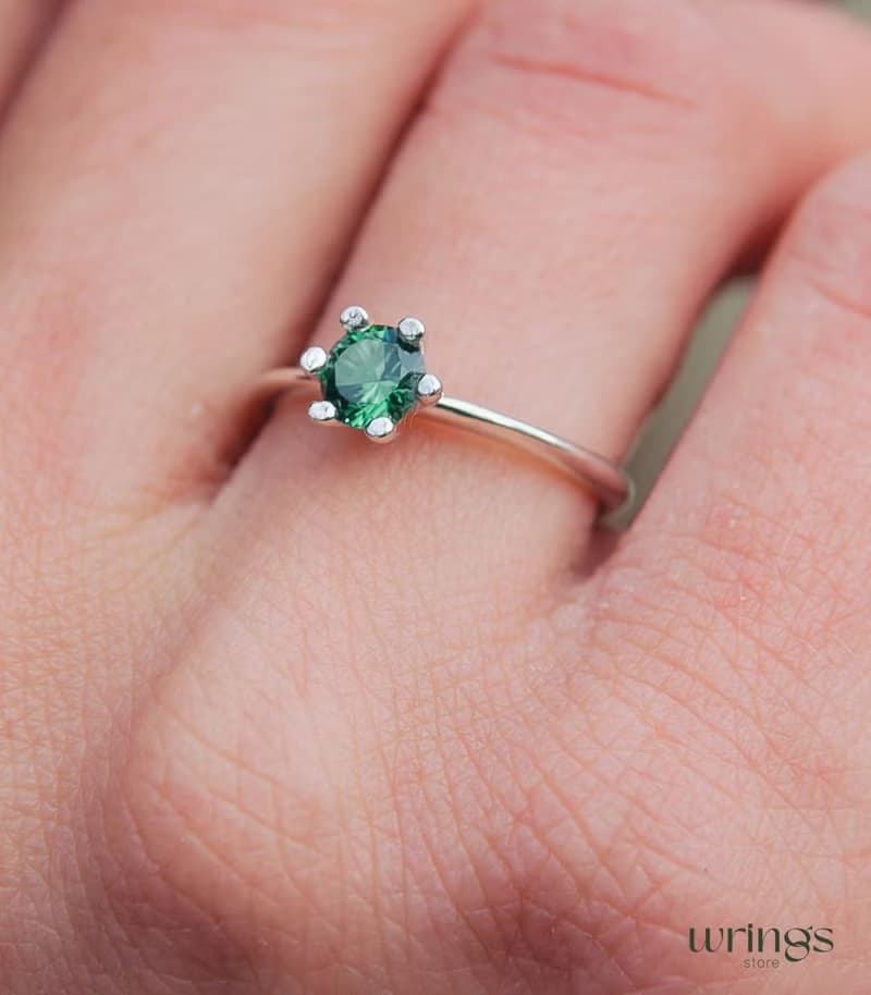 Prong Solitaire Round Green Quartz Silver Engagement Ring for Women Custom Gem