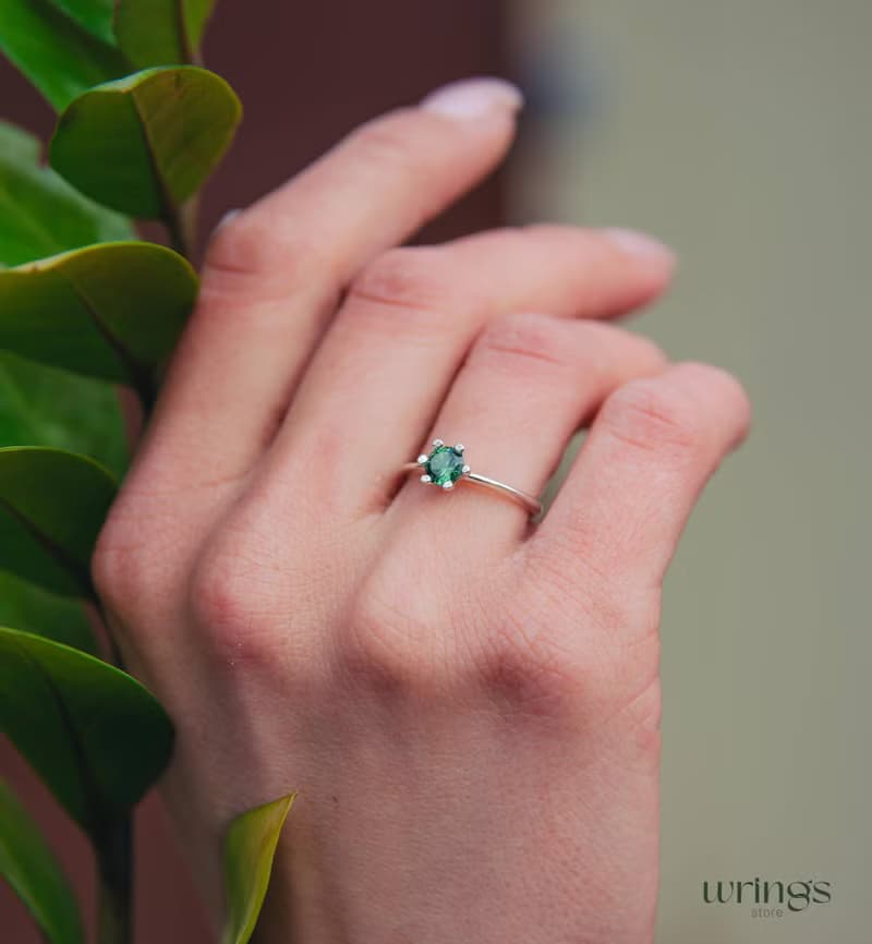 Prong Solitaire Round Green Quartz Silver Engagement Ring for Women Custom Gem