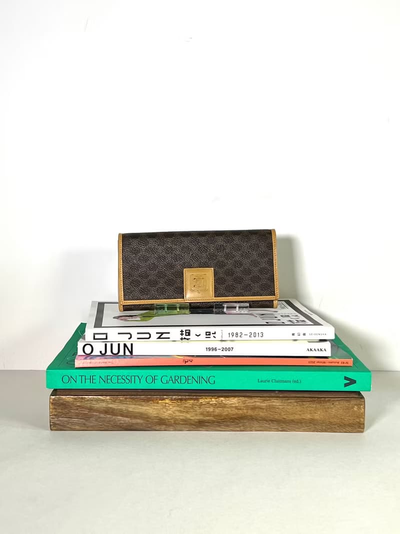 Celine啡色老花早期口金卡片套錢包長夾小手袋 日出中古二手