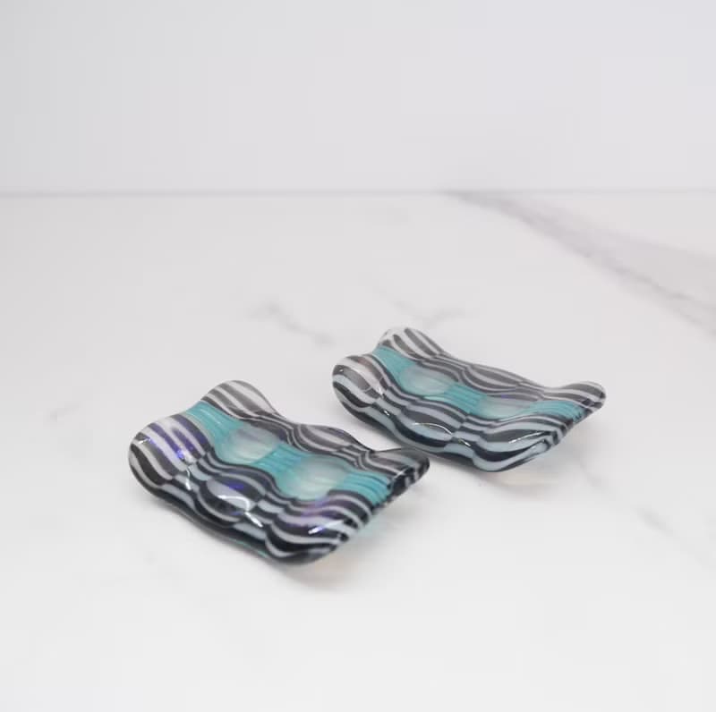 O6-2 餐桌上的生活工藝 – 琉璃餐具架 (一組2個)