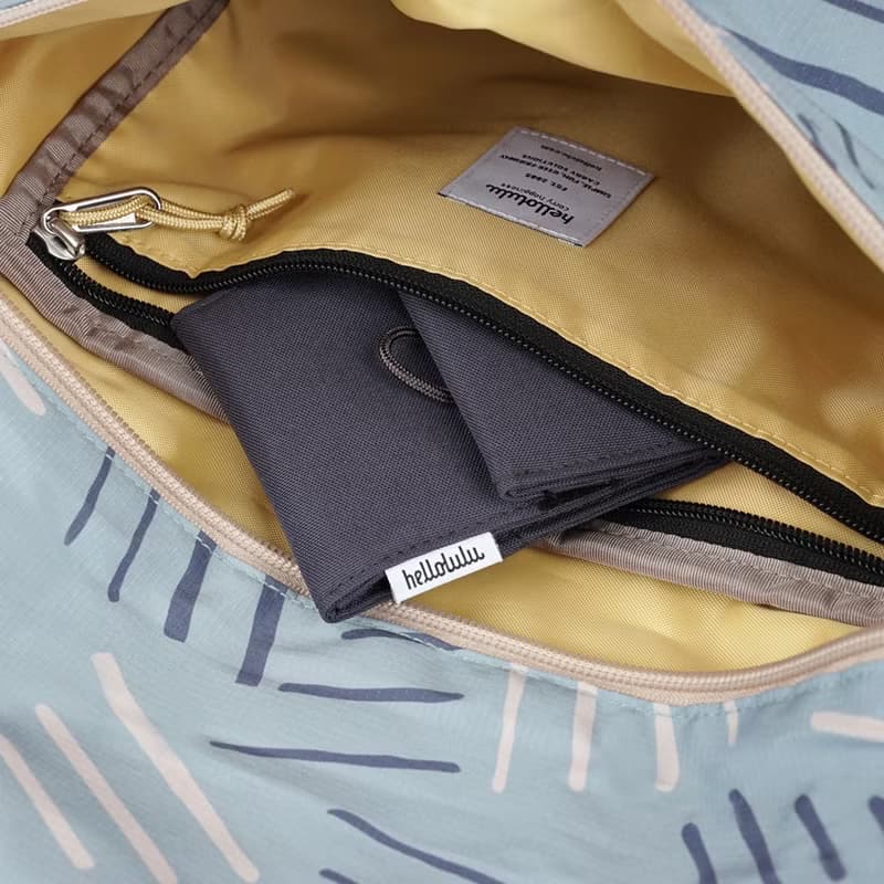 【Nature Beauty系列新品】KANCY 日常防潑水斜背包L號 (雨綠色)