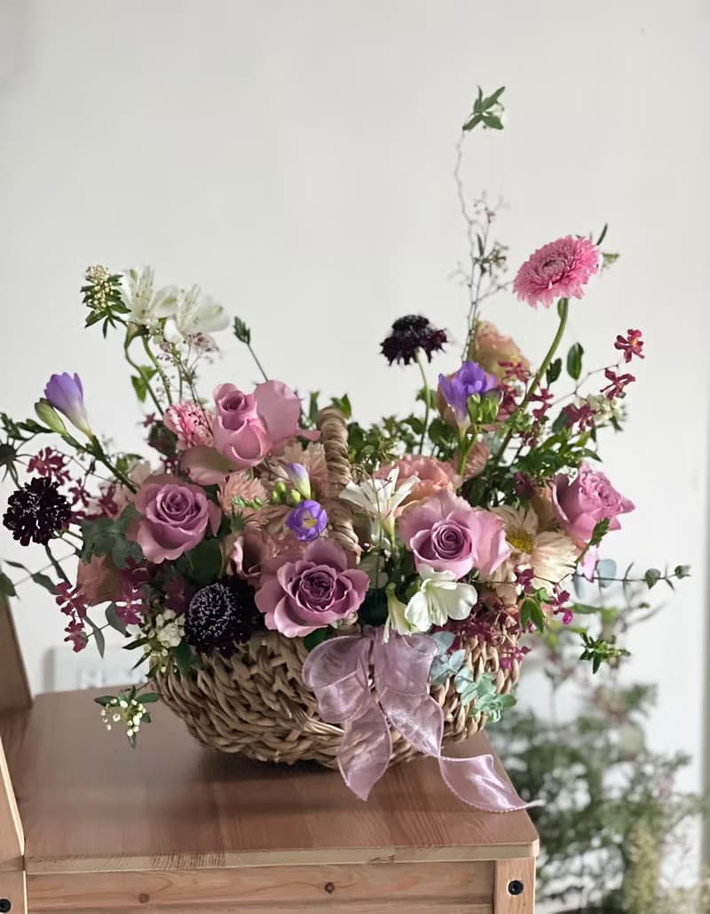 粉紫色鮮花提籃 開幕花 情人節 花籃 生日禮物 餐桌花 陞遷祝福