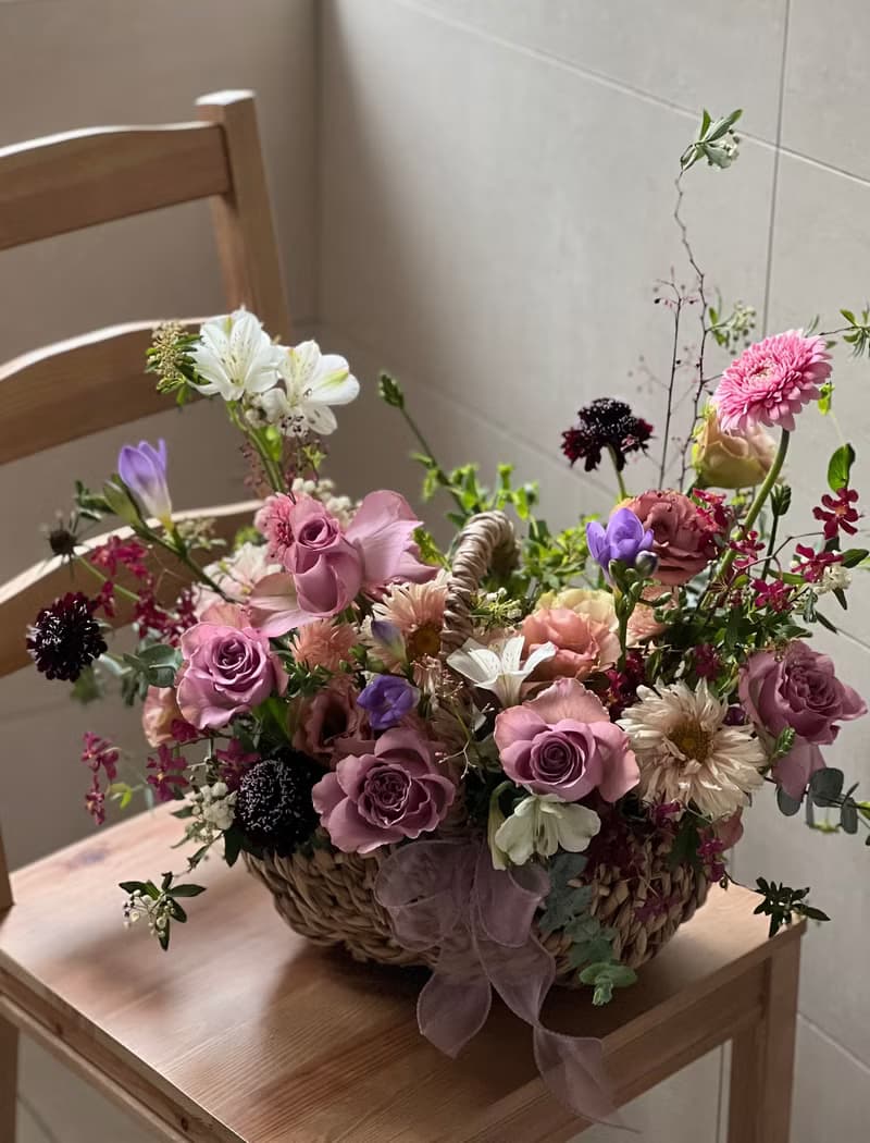 粉紫色鮮花提籃 開幕花 情人節 花籃 生日禮物 餐桌花 陞遷祝福