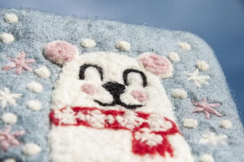 情人節禮物 聖誕交換禮物 羊毛氈杯墊 動物杯墊-下雪白熊吸水杯墊