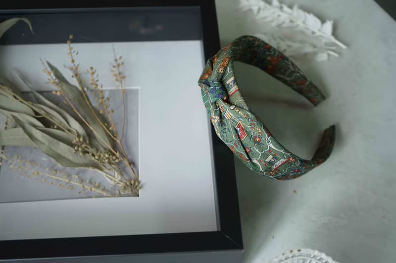 古董領帶改製髮箍-Salvatore Ferragamo美洲花豹-草原綠-耶誕禮物