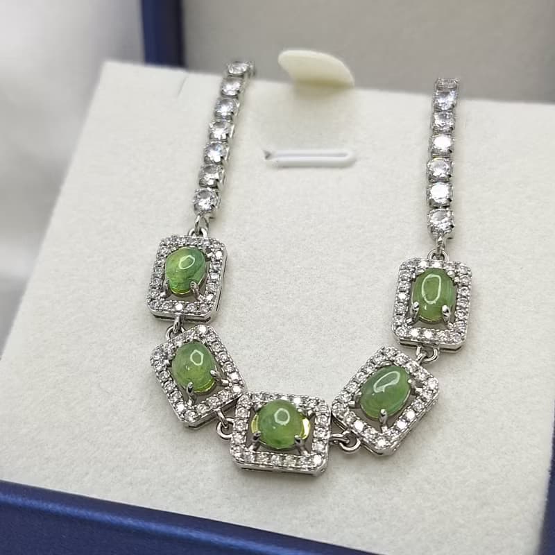 草原綠起光蛋面鑲嵌手鍊 | 天然緬甸玉A貨翡翠