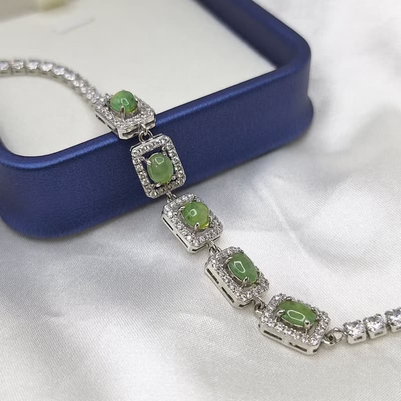 草原綠起光蛋面鑲嵌手鍊 | 天然緬甸玉A貨翡翠