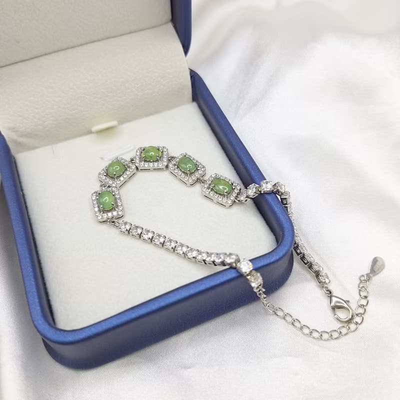 草原綠起光蛋面鑲嵌手鍊 | 天然緬甸玉A貨翡翠