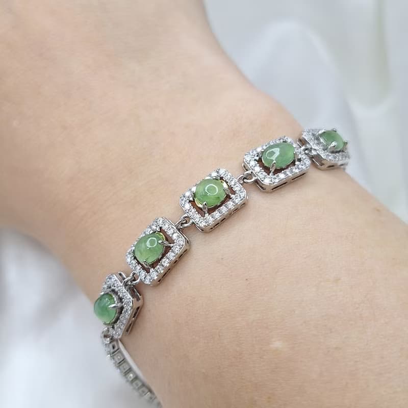 草原綠起光蛋面鑲嵌手鍊 | 天然緬甸玉A貨翡翠